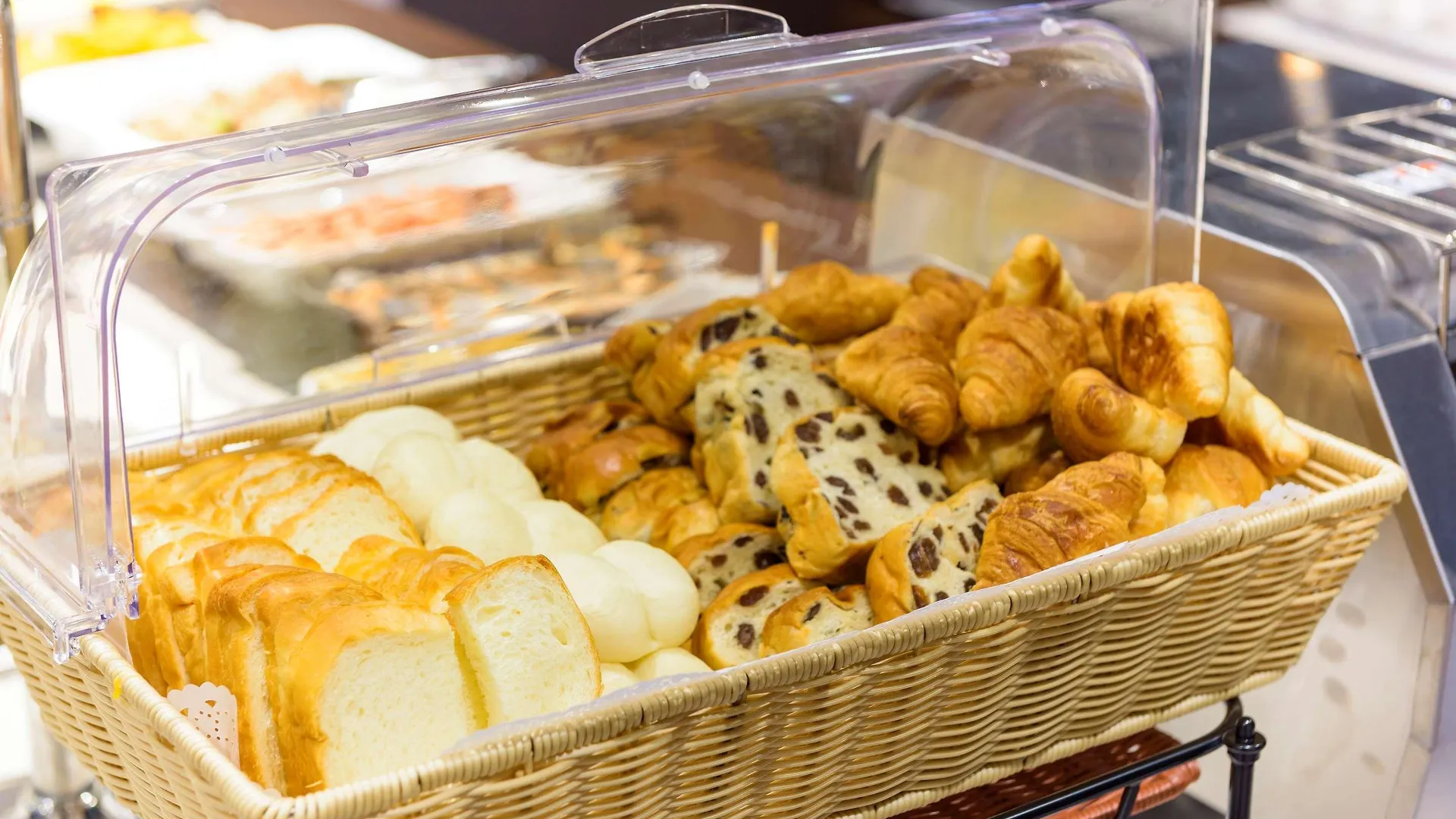 Best Western Plus Hotel Fino Chitose Титосе