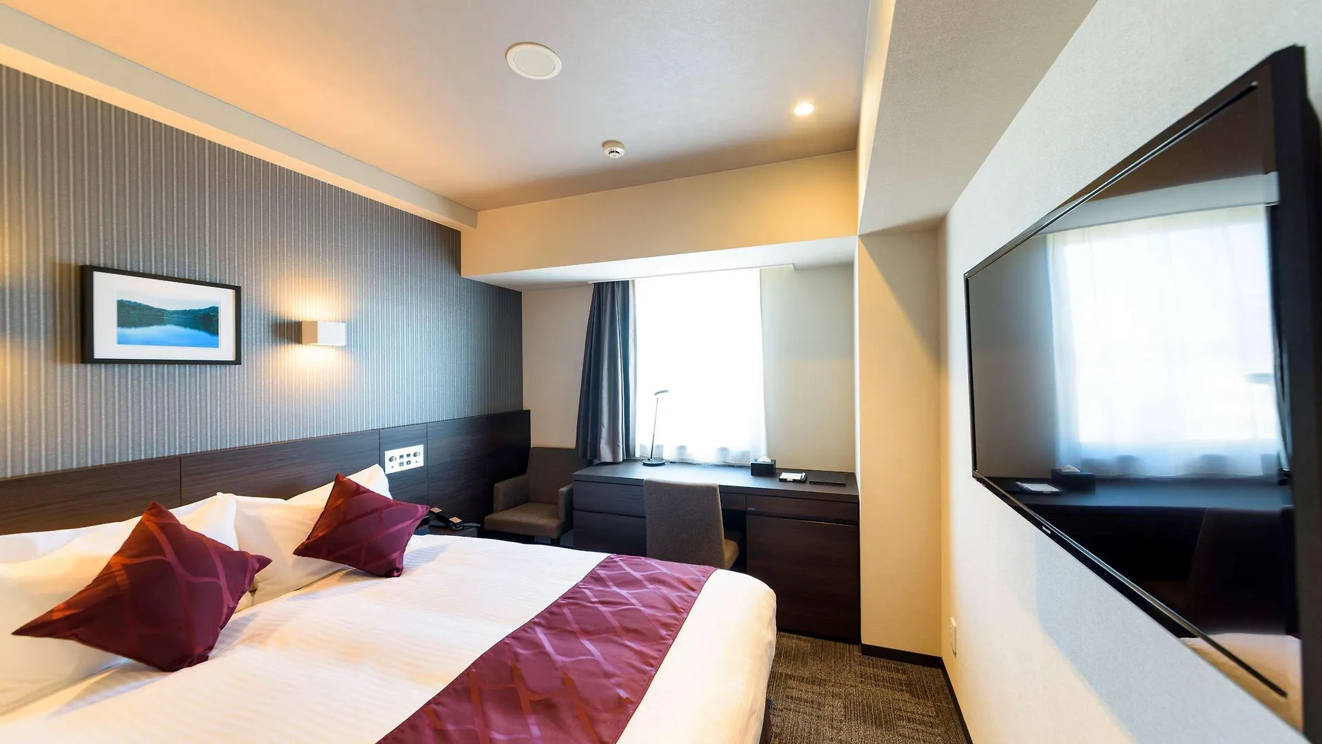 Best Western Plus Hotel Fino Chitose Титосе